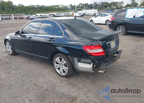 2011 Mercedes-Benz C 300 Luxury 4Matic/Sport 4Matic from USA, damaged, VIN WDDGF8BB6BR163170